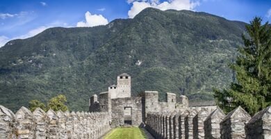 15 Breathtaking Beautiful Places You Must Visit Before You Die